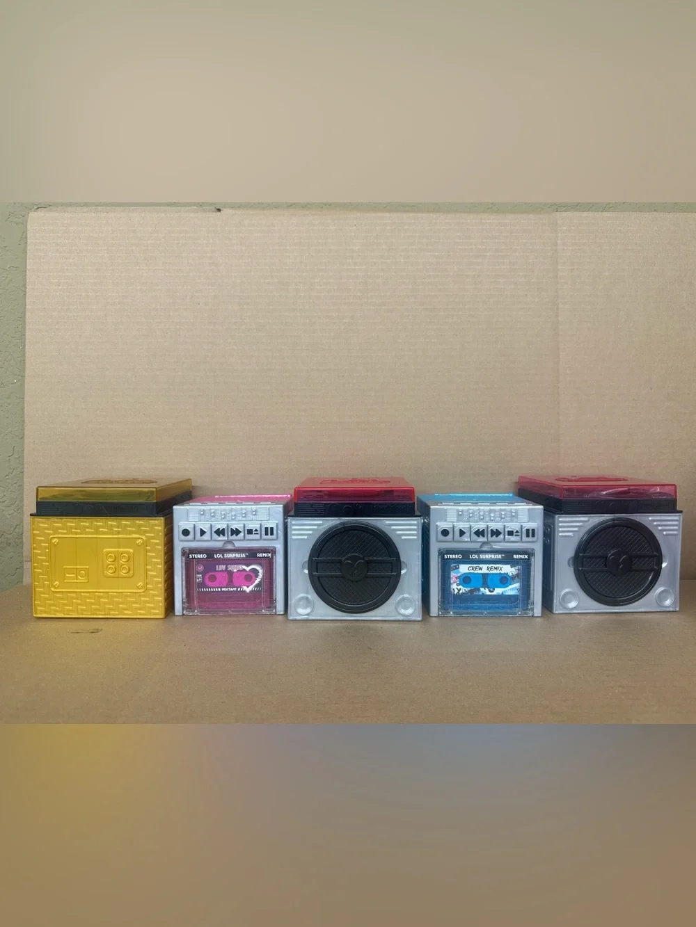 Awesome!!  L.O.L. Surprise! Dolls & Accessories Bulk !!!!